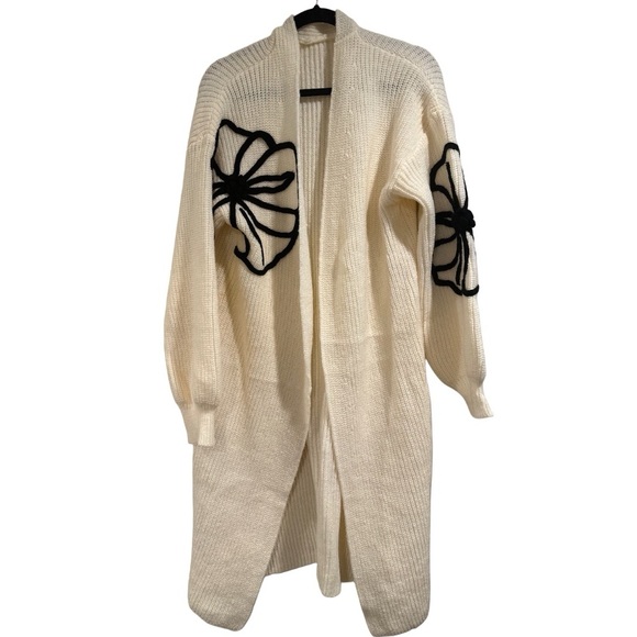 Soft & Cozy Black Flower Embroidered Cardigan Duster Cable Knit Off White NEW - Picture 14 of 15